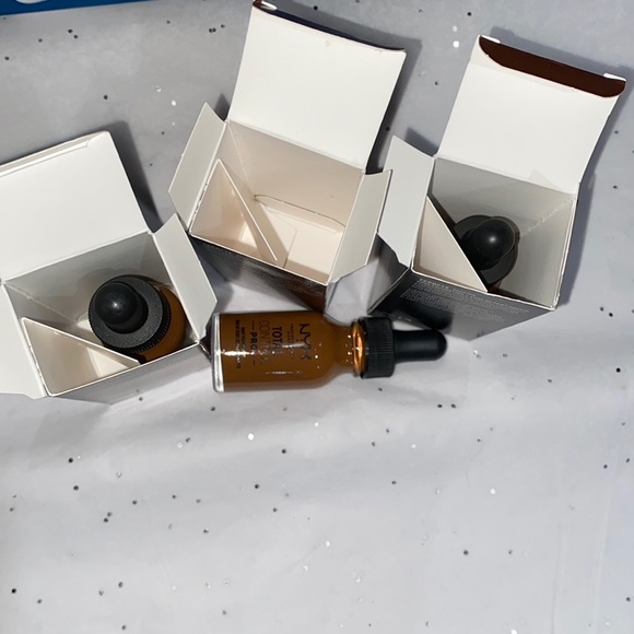 3 NYX Professional Makeup Total Control Pro Drop Foundation TCPDF19 Mocha - Picture 4 of 4